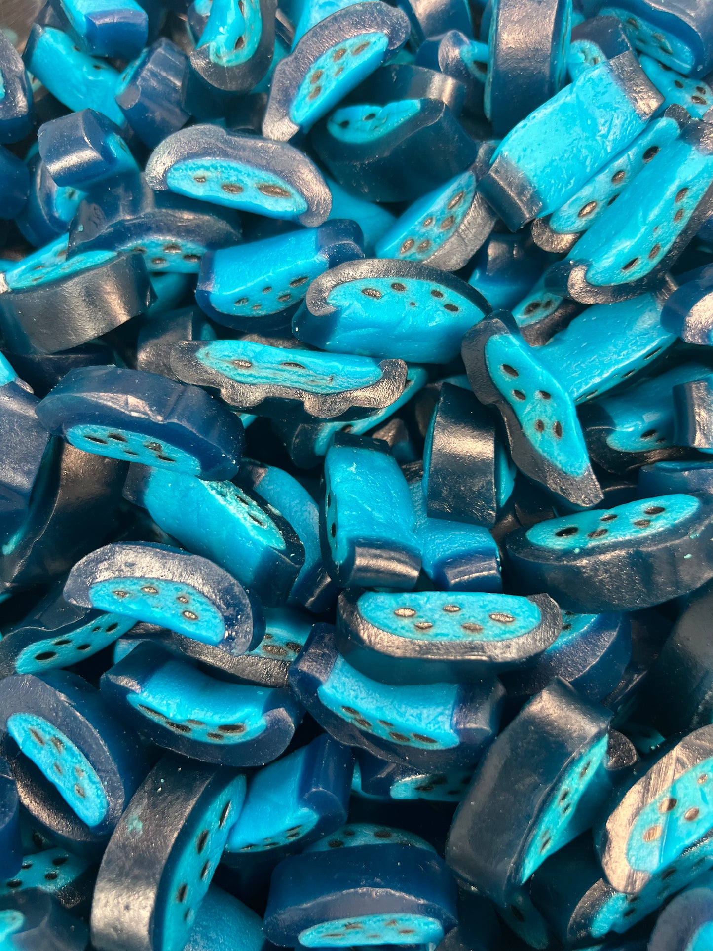Raspberry Liquorice Slices (100g)