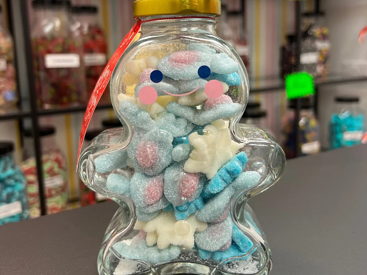 Gingerbread Man Glass Jar – Filled With Fizzy Gummies! (200g-250g)